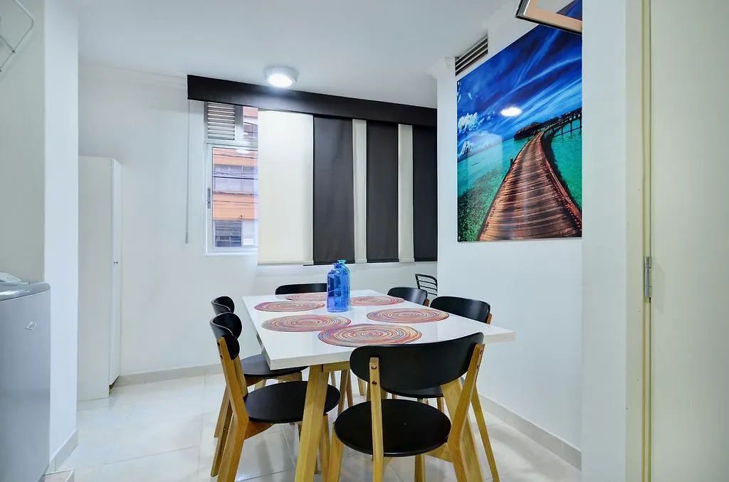 Apartamentos Laureles De La 70 메딜린 아파트