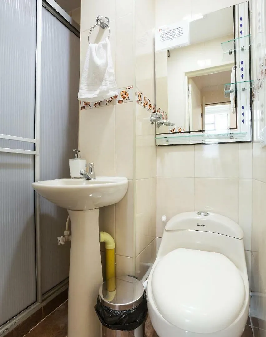 Apartamentos Laureles De La 70 메딜린